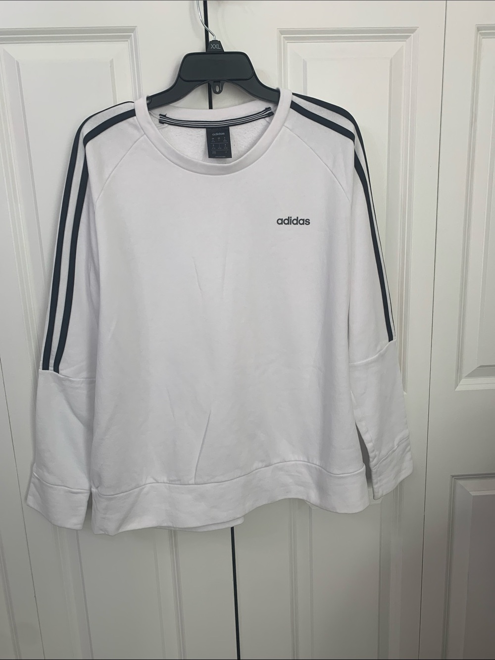 adidas White Crewneck Sweatshirt with Black Shoulder Stripes NWOT ❤️
